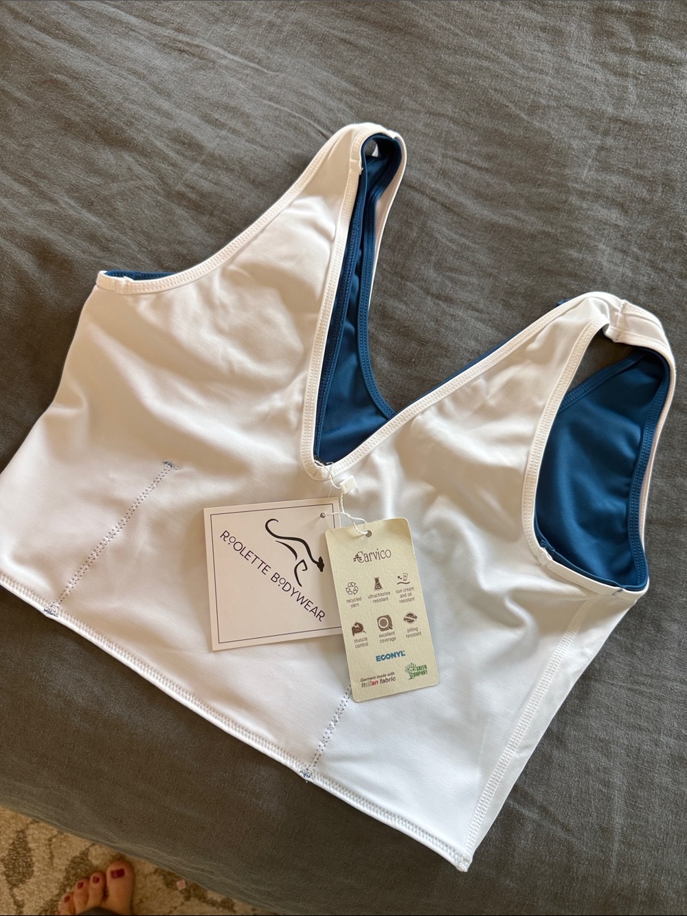 [Roolette] Reversible Sports Bra